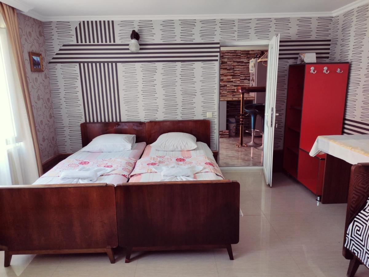Guest House On Kostava 23 Kobuleti Ngoại thất bức ảnh
