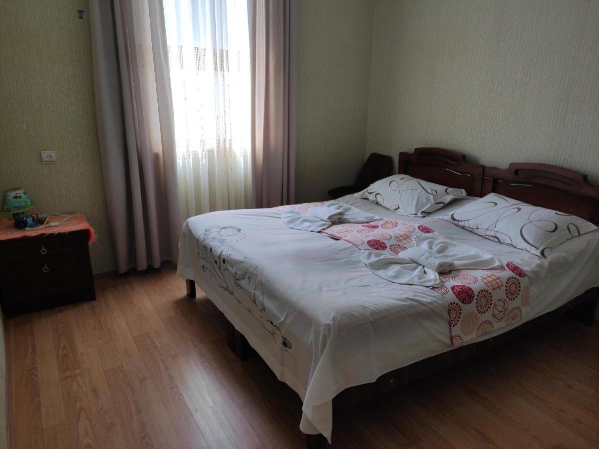 Guest House On Kostava 23 Kobuleti Ngoại thất bức ảnh