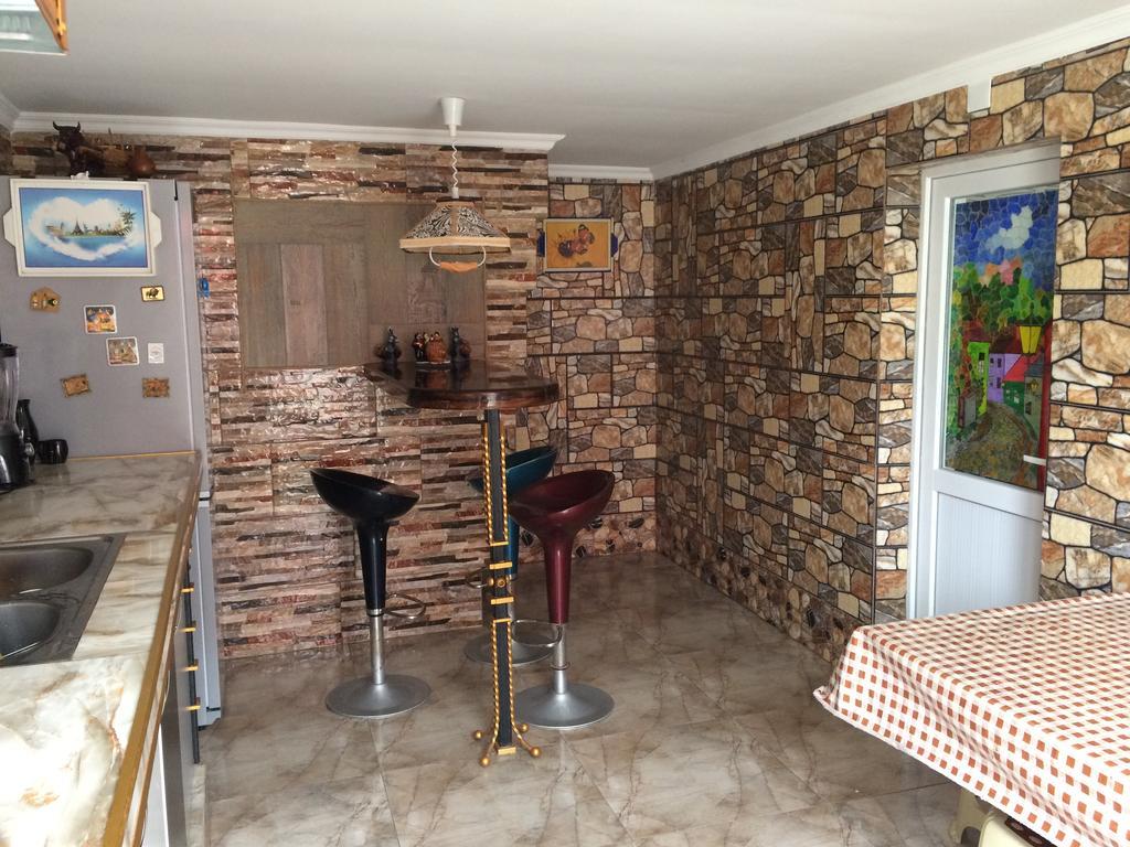 Guest House On Kostava 23 Kobuleti Ngoại thất bức ảnh